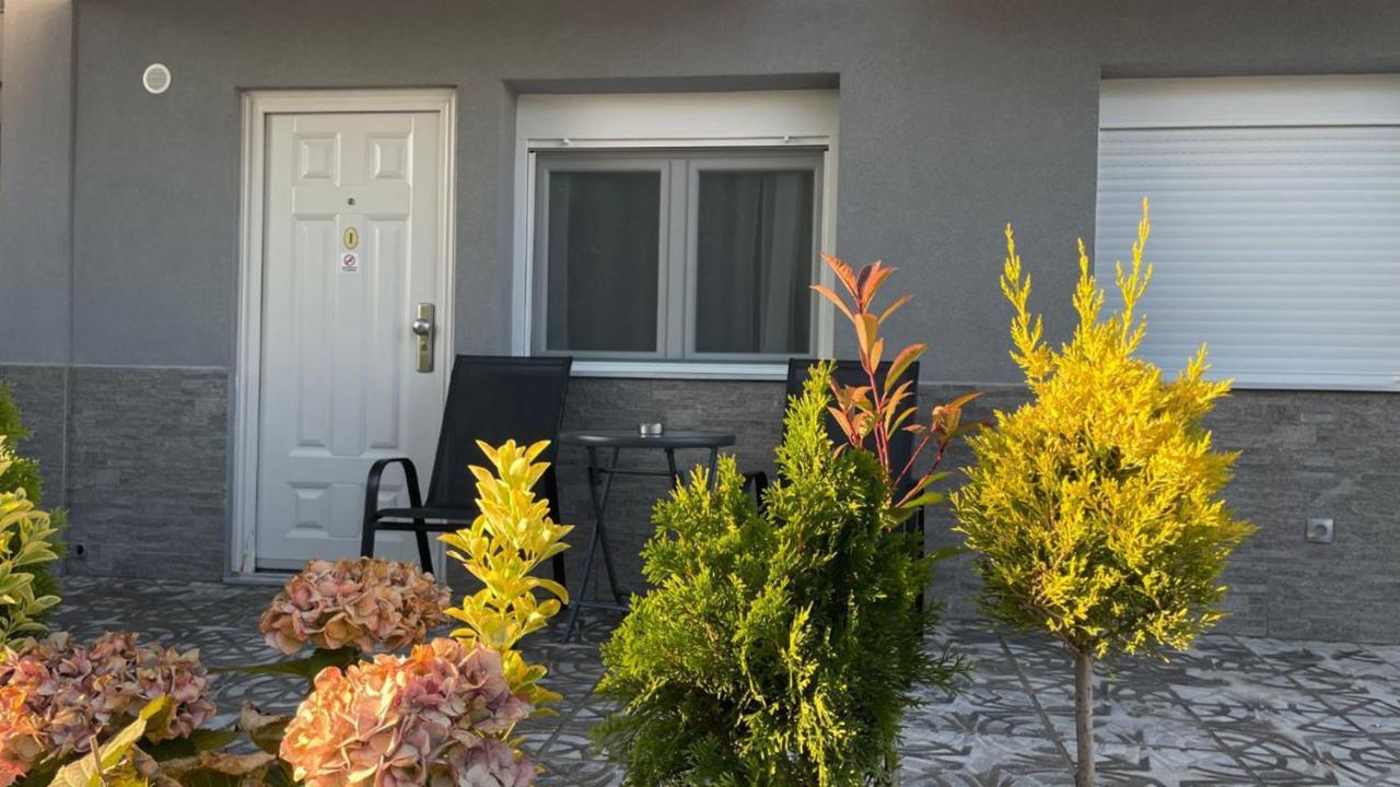 Luxrooms Ofrínion Exterior foto