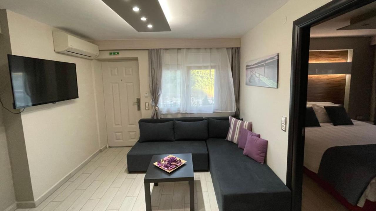 Luxrooms Ofrínion Exterior foto
